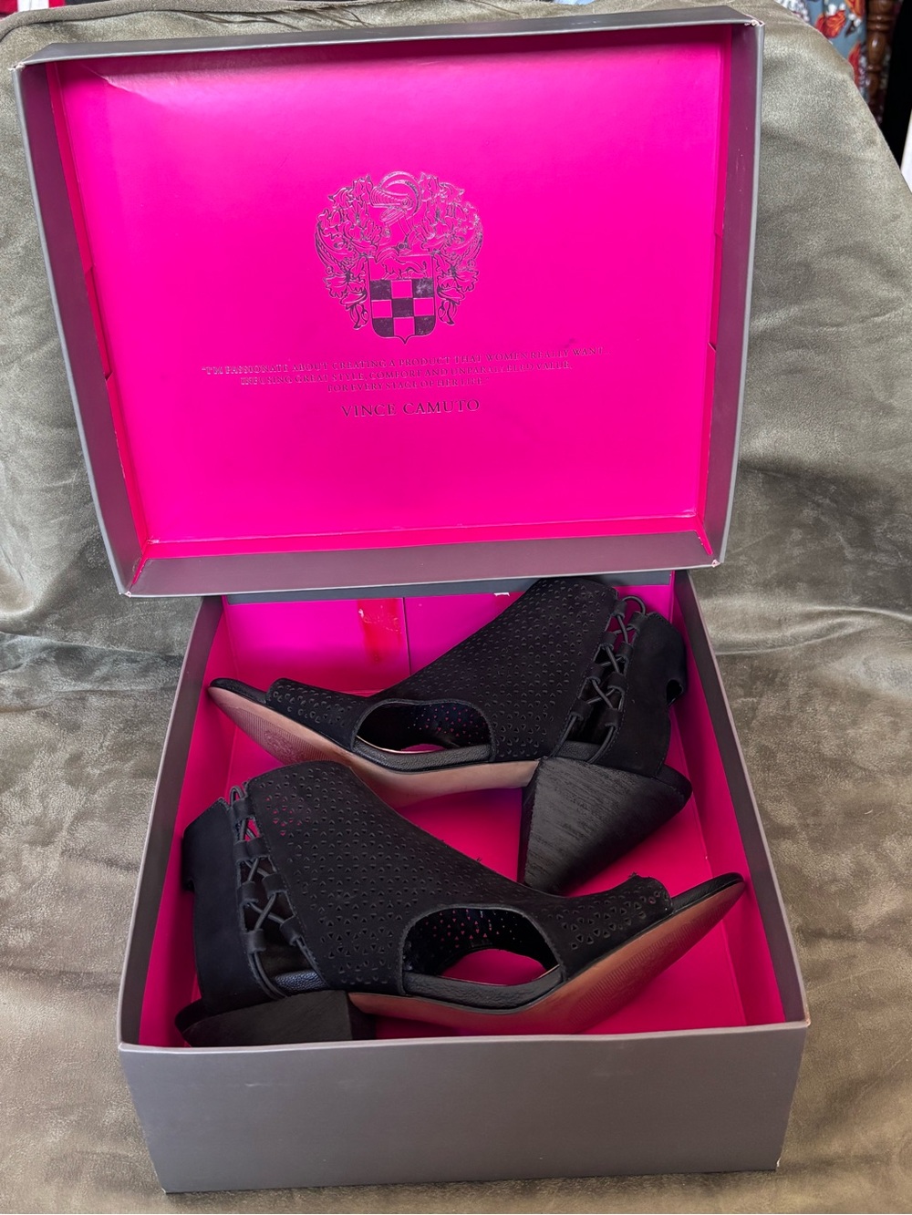 VINCE CAMUTO Women’s SZ9 Black Suede PeepToe/OpenHeel Ankle Bootie, Side Zipper